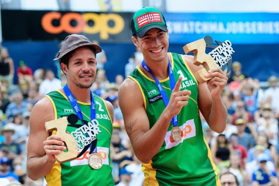 Brasil encerra o Major de Gstaad de vôlei de praia com prata e bronze