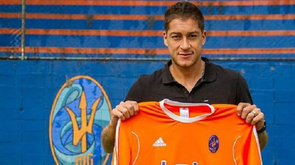 Zagueiro Walter Ibáñez chega ao Deportivo La Guaira falando em títulos