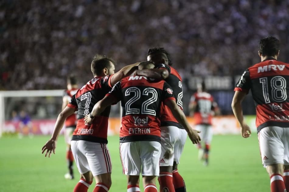 Que dupla! 'Evertons' resolvem nas pontas em ascensão do Flamengo