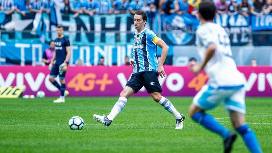Mesmo em casa, Grêmio foi surpreendido pelo Avaí e perdeu por 2 a 0