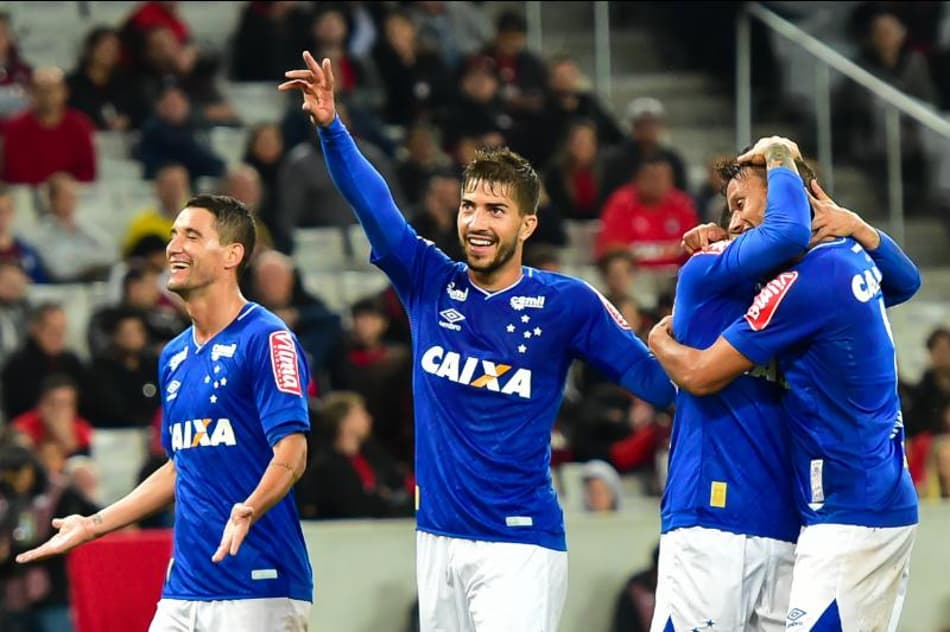 Números da Bola: Estatísticas de Atlético-PR 0x2 Cruzeiro