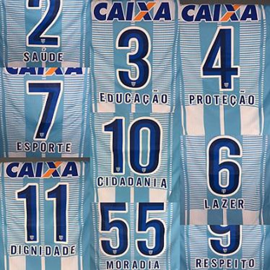 Avaí faz ação na camisa na partida contra o Coritiba, pelo Brasileirão
