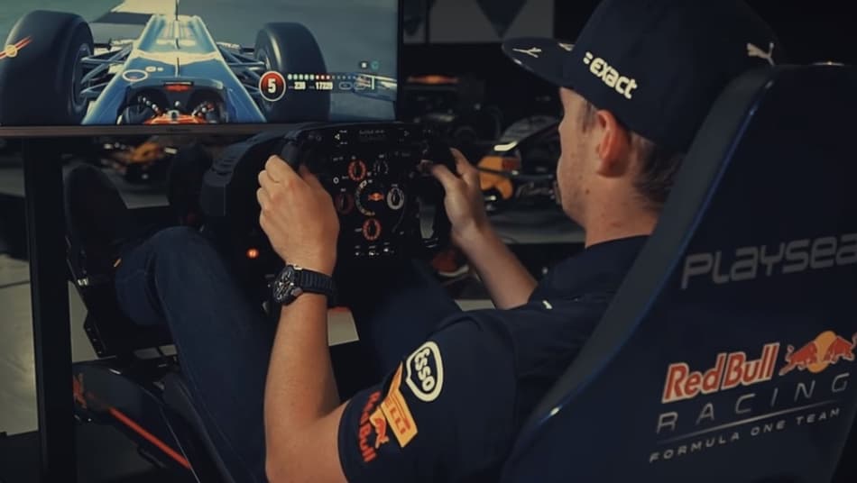 F1 2017: Verstappen se diverte jogando no 'Circuito Curto de Silverstone'