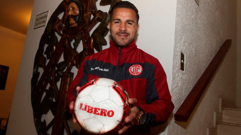 Destaque em surpresa do peruano sonha com vaga na seleção de Ricardo Gareca