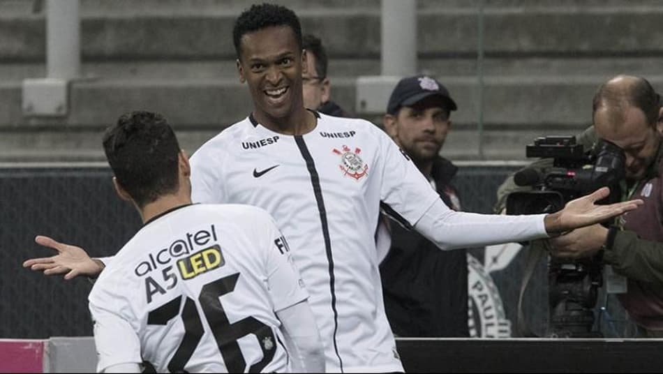 Corinthians: 30 pontos (em 14 jogos) - 71,4% de aproveitamento