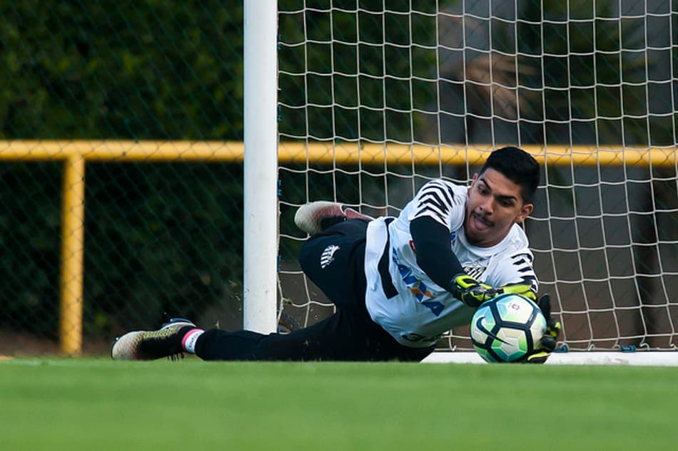 Vanderlei é vetado, e Santos terá terceiro goleiro contra o Vasco