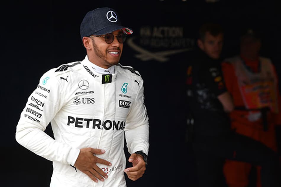 Hamilton: "Seria muito legal pilotar para a Williams"