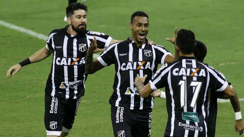 Além do Inter, confira quem mais joga neste sábado, pela Série B