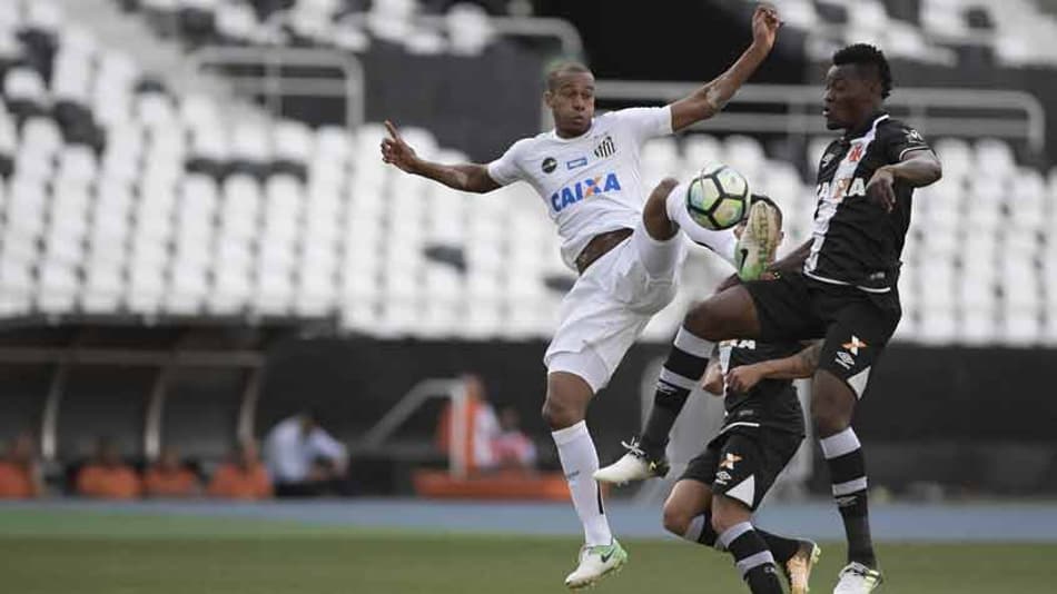 Sem torcida, jogo do Vasco dá menos prejuízo do que cinco do Fluminense