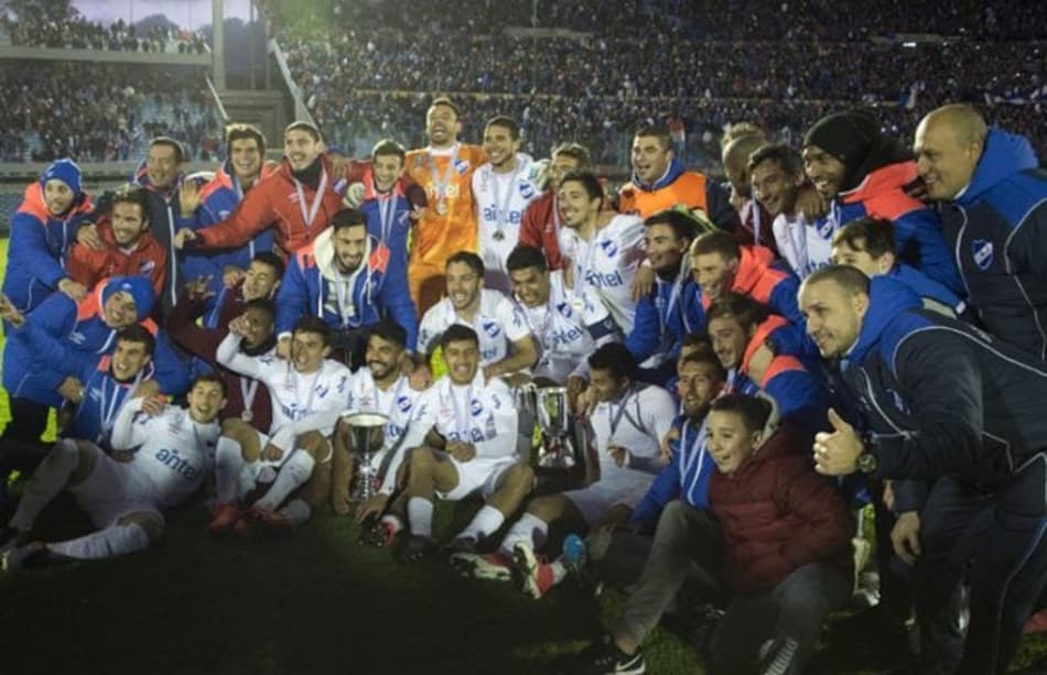 Rodrigo Aguirre brilha e Nacional conquista título no Uruguai