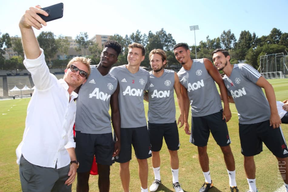 Robserg não pensa em voltar a ser piloto e brinca: "Quero um time de futebol"