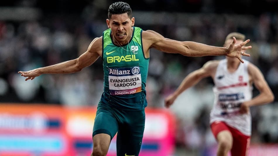 Mateus Evangelista conquista três medalhas no Grand Prix