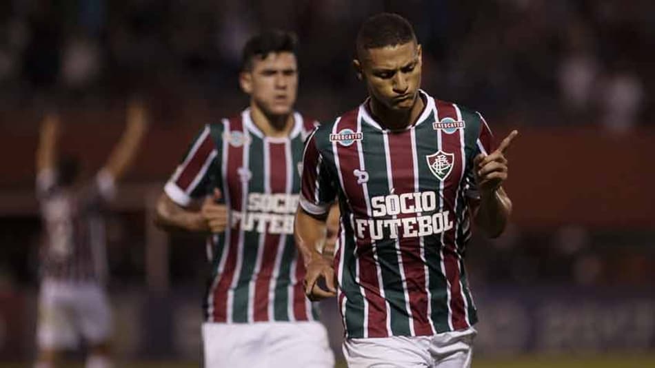 ATUAÇÕES: Richarlison e Thiago Neves fazem a diferença em empate
