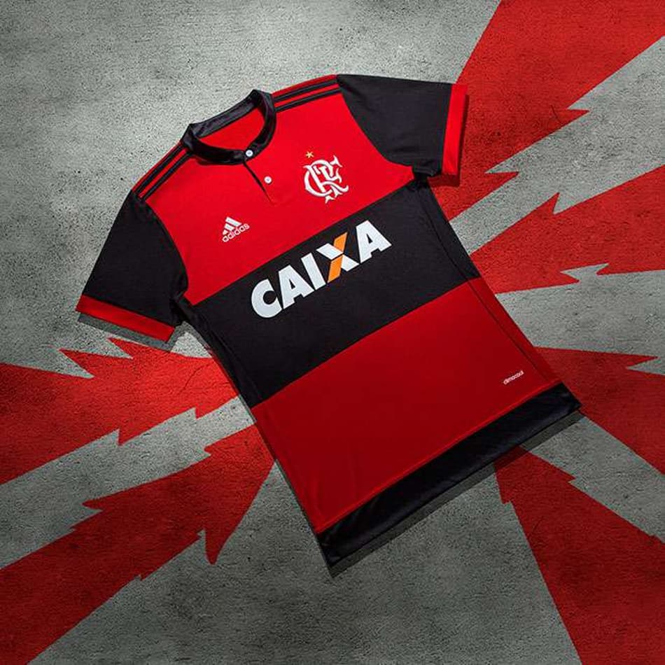 Camisa do Flamengo é eleita por jornal inglês uma das mais bonitas da temporada