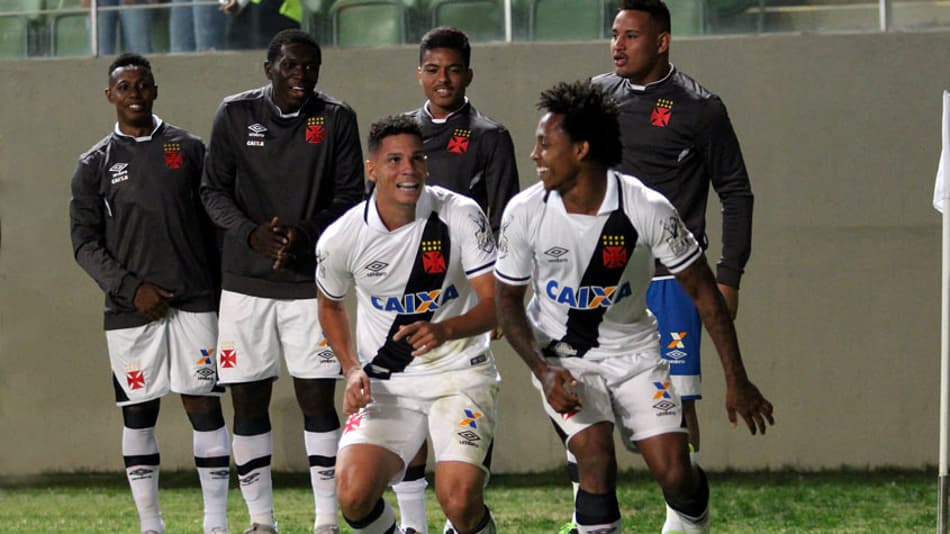 Com mais mobilidade e técnica, Vasco apresenta melhora com garotada