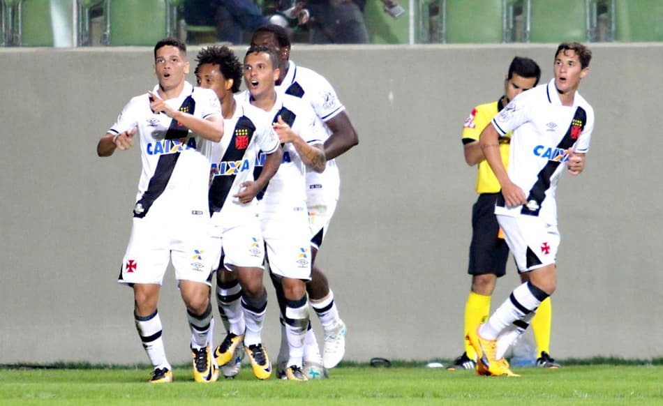 Fim do jejum do Vasco contra o Galo rende grana alta nas casas de apostas