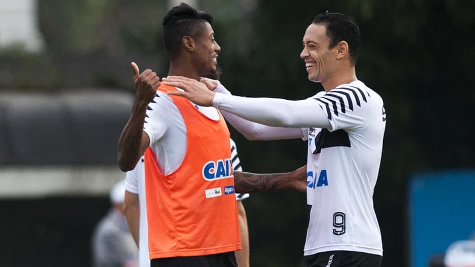 Bruno sonha com 1º gol em clássico e divide protagonismo no Santos