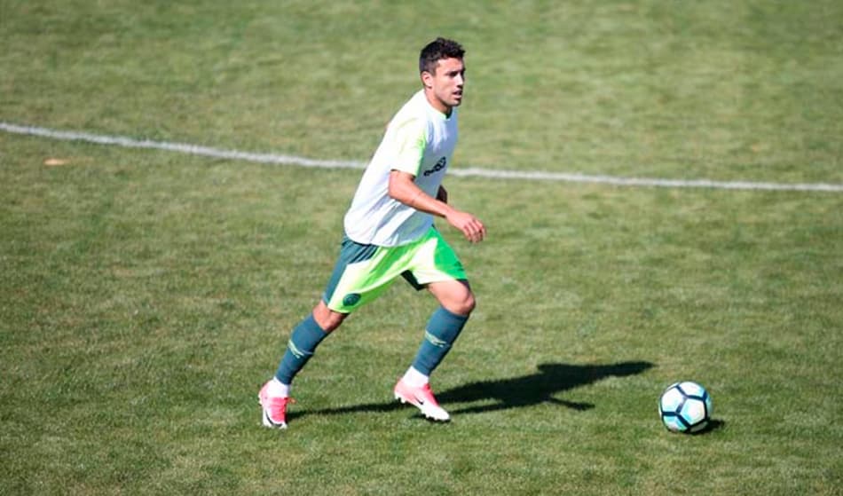 Sobrevivente de acidente com a Chape, Ruschel disputa jogo-treino