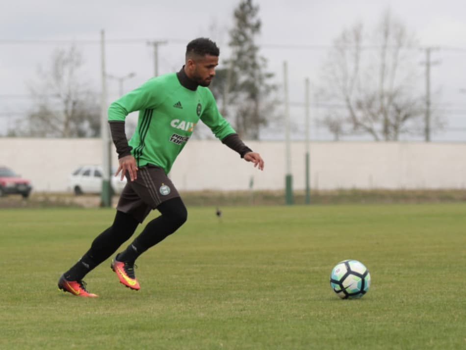 Coritiba promete fazer um grande jogo na estreia de Marcelo Oliveira