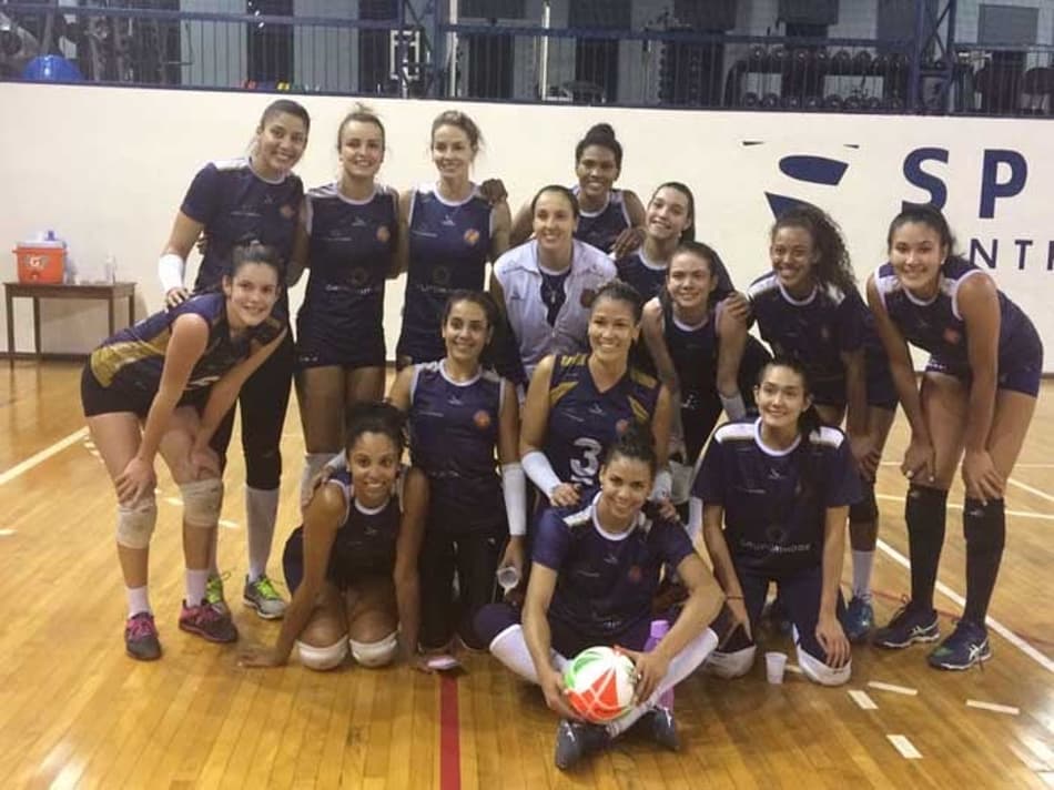 Hinode Barueri estreia na temporada nesta sexta-feira (28) na Copa São Paulo de Vôlei