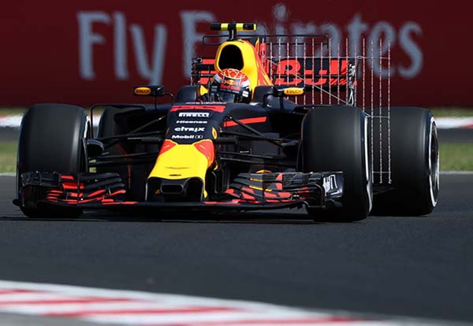 F1: Verstappen não acredita em disputas com Ferrari e Mercedes