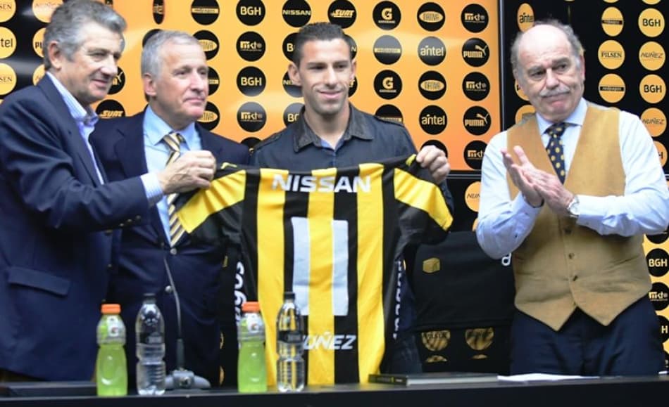 Maxi Rodríguez descarta ser o salvador da pátria no Peñarol