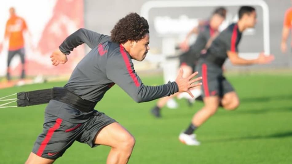 Camilo volta aos treinos e deve substituir D'Alessandro contra o Náutico