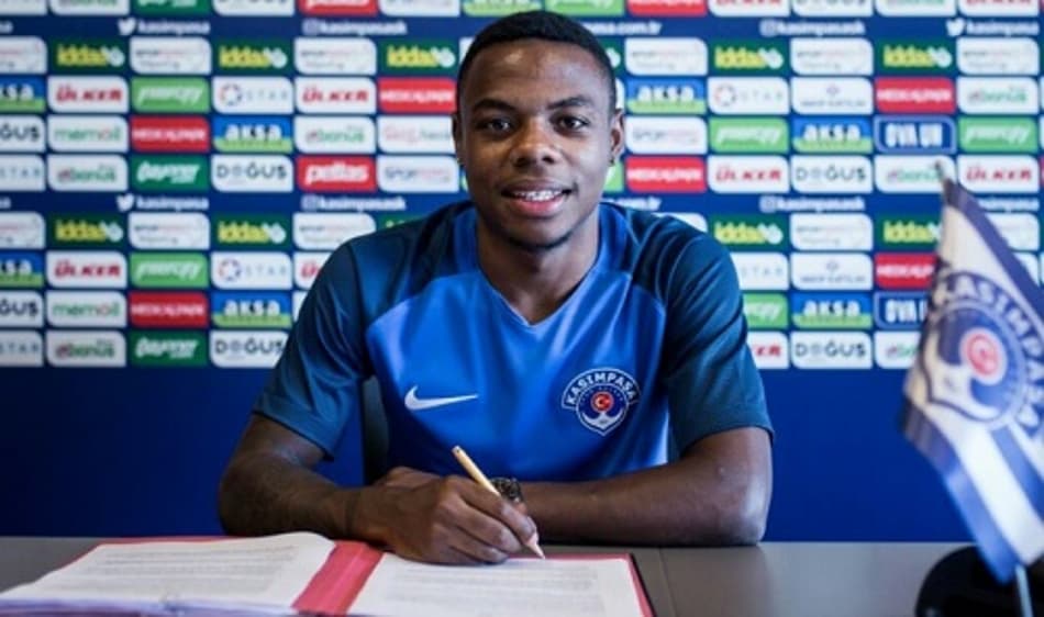Kasimpasa se reforça com o venezuelano Jhon Murillo