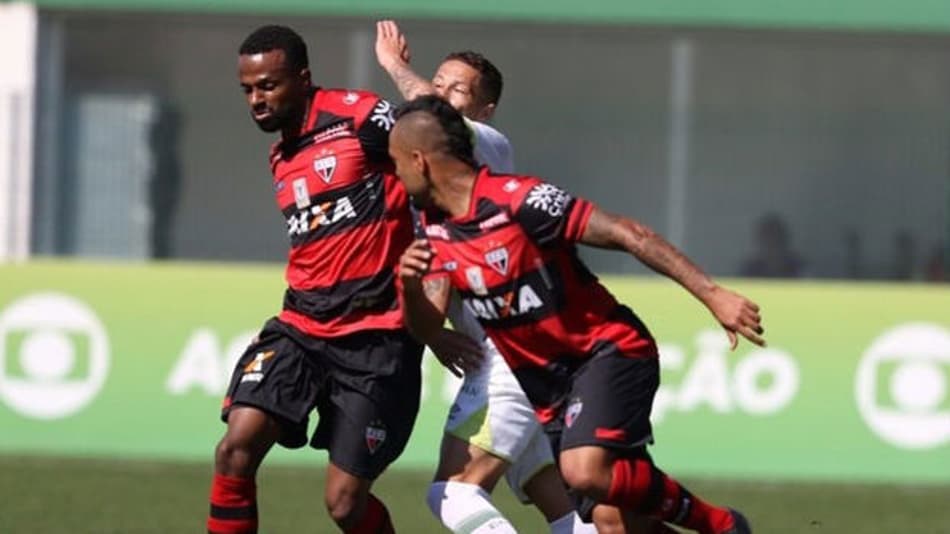 Atlético-GO tem interesse em renovar com atacante Diego Rosa