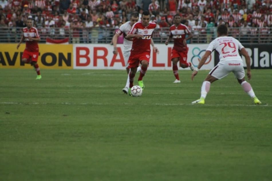Edson Ratinho foca em duelo fora de casa pela Copa do Nordeste