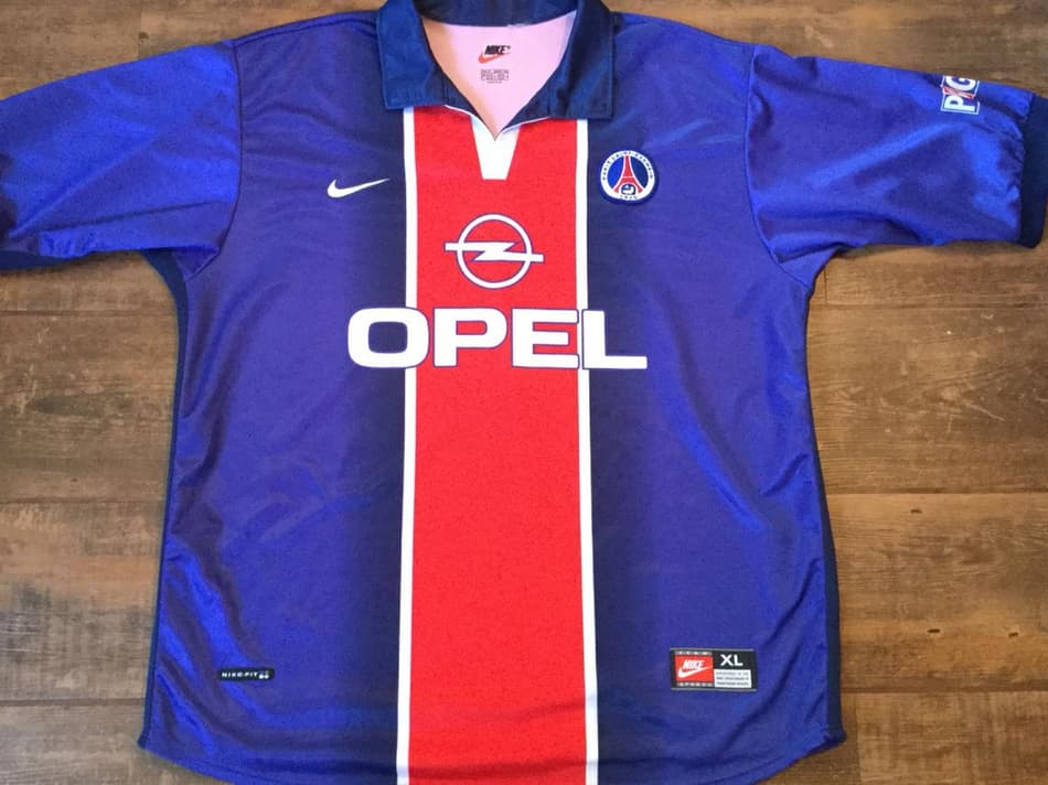 A evolução dos uniformes: A camisa do PSG nas últimas 20 temporadas