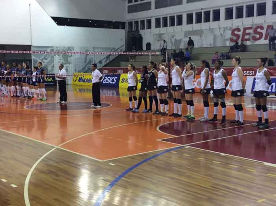 TAÇA OURO FEMININA: CWB/Madero vence de virada e sai na frente