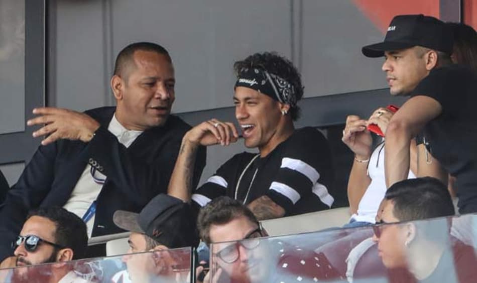 Blog do Bechler: ‘O extracampo de Neymar na mira da imprensa francesa’