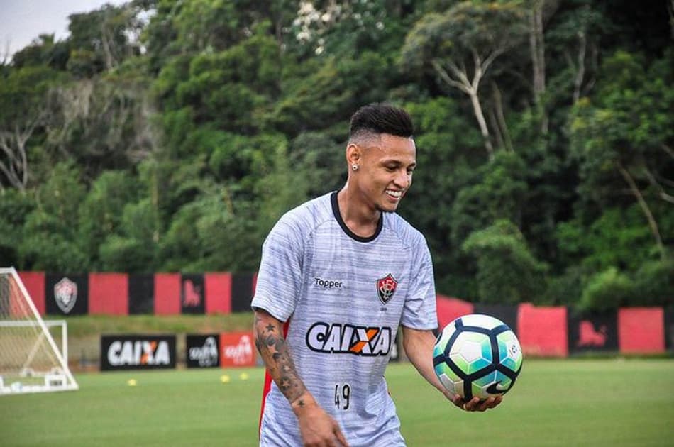 Vitória corre o risco de perder dois atacantes na parada da Copa