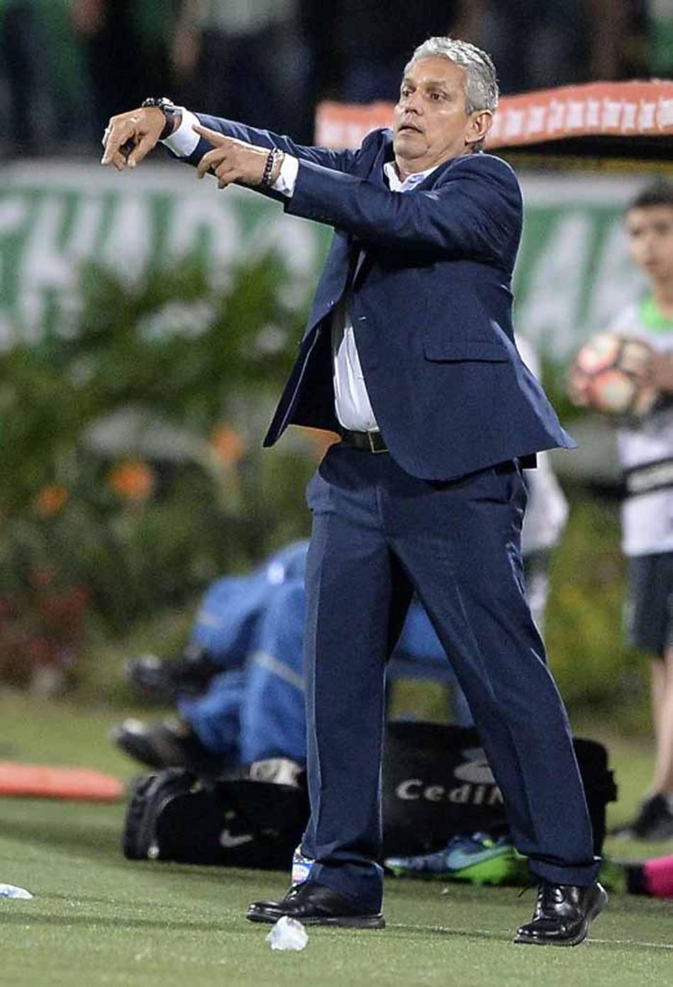 Relembre todos os treinadores que ganharam o prêmio de ‘O melhor da América’