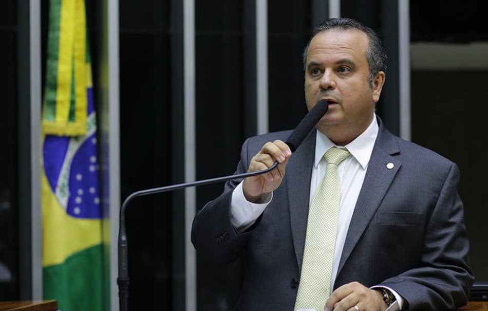 Deputado explica cruzada contra exigência de CND aos clubes: ‘Forte demais’
