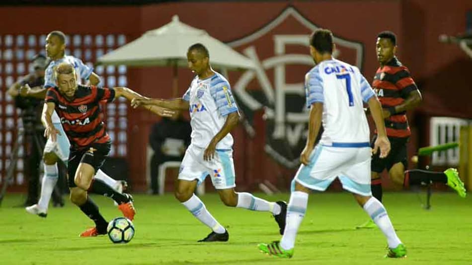 Números da Bola: Estatísticas de Vitória 0x1 Avaí