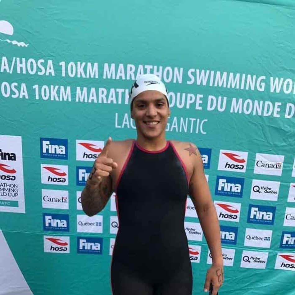 Ana Marcela Cunha conquista ouro no Canadá e alcança marca inédita