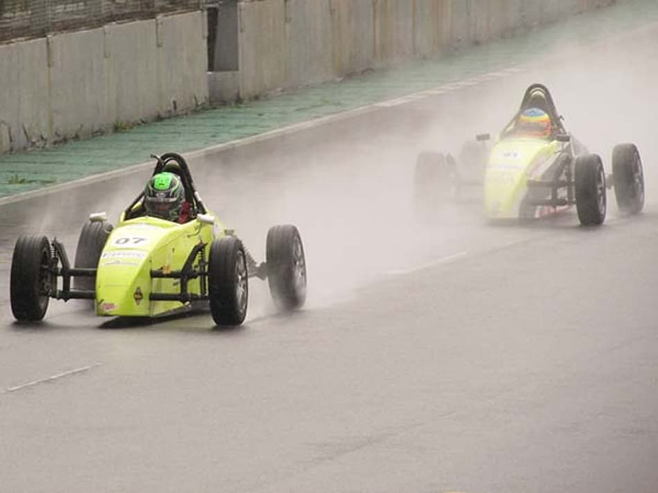 "Amazonense Voador" vence em Interlagos e assume a liderança do Paulista de FVee