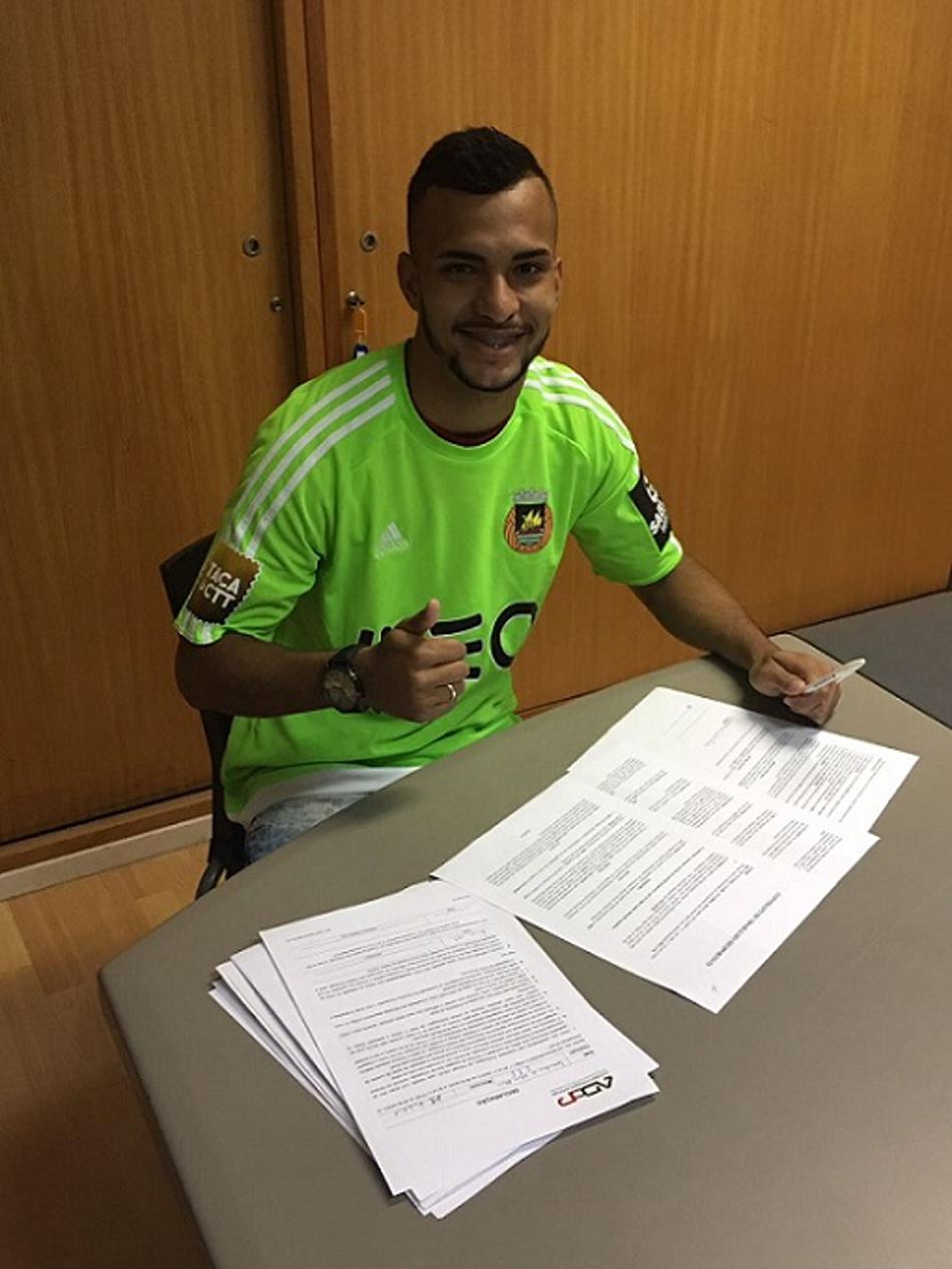 Jovem brasileiro chega ao Rio Ave e sonha alto: ‘Conquistar o mundo!’