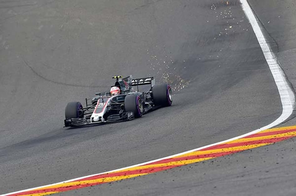 Magnussen: "Feliz pelos pontos de Grosjean, mas difícil de engolir agora"