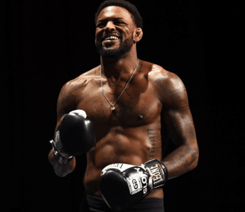 Michael Johnson considera descer de peso para fazer luta com José Aldo
