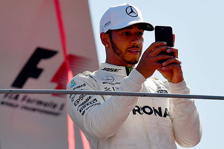 VÍDEO: A "bola fora" de Lewis Hamilton durante o final de semana da Fórmula E em Hong Kong