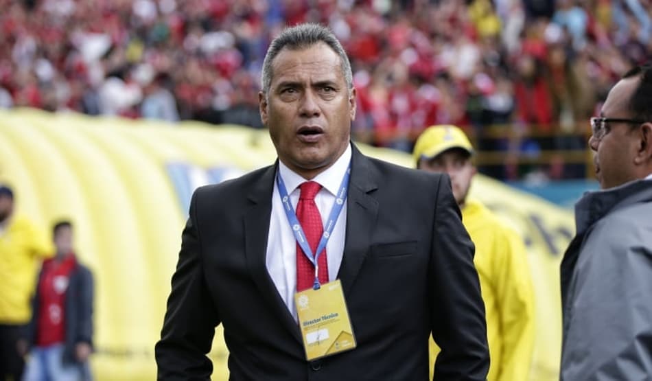 Hernán Torres Oliveros deixa o comando técnico do América de Cali