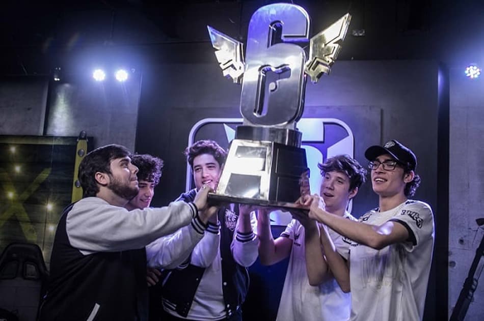 Implacável, Black Dragons vence a BRK e é campeã da primeira etapa do Brasileirão Rainbow Six 2017