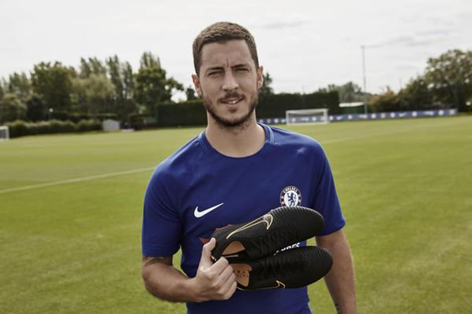 Marca lança chuteira especial para Hazard; somente 12 pares serão vendidos no Brasil