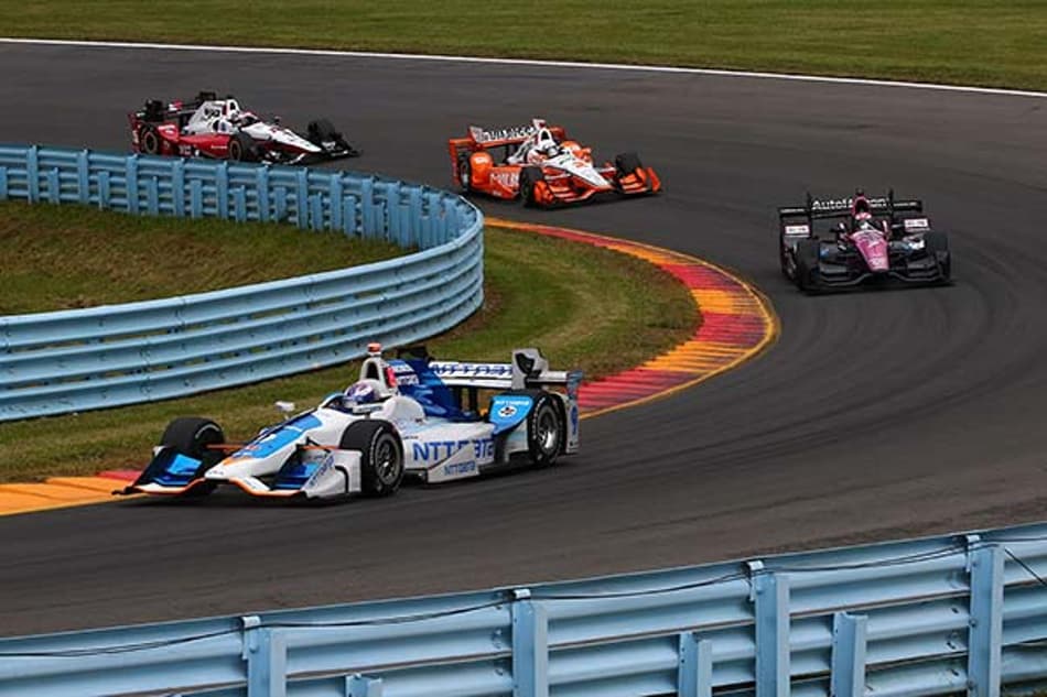 Dixon a três pontos do líder: "Um dia emocionante para nossa equipe"