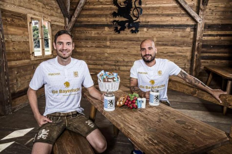 Rebaixado para a 4ª divisão, rival do Bayern lança camisa em homenagem à Oktoberfest