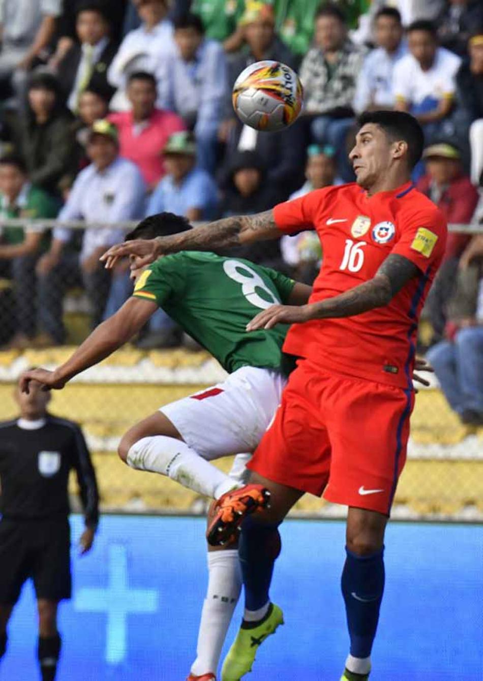 Chile é mais uma vez punido pela FIFA, dessa vez por dois motivos