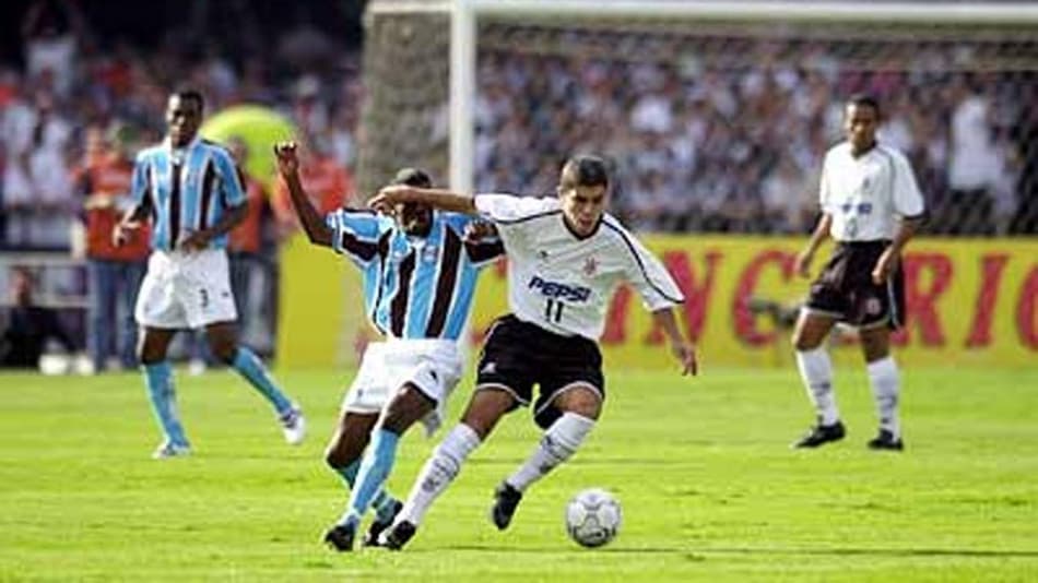 Relembre uma vitória inesquecível do Grêmio em cima do Corinthians